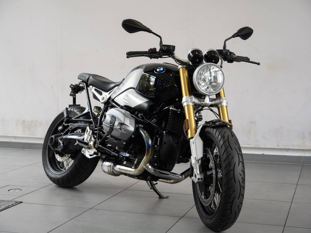 BMW R nineT