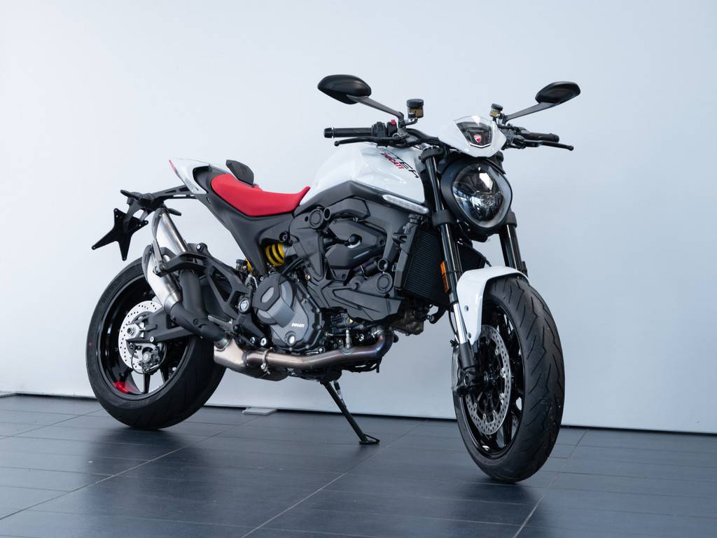 DUCATI Monster Plus 1.000,- EURO Zubehör for free