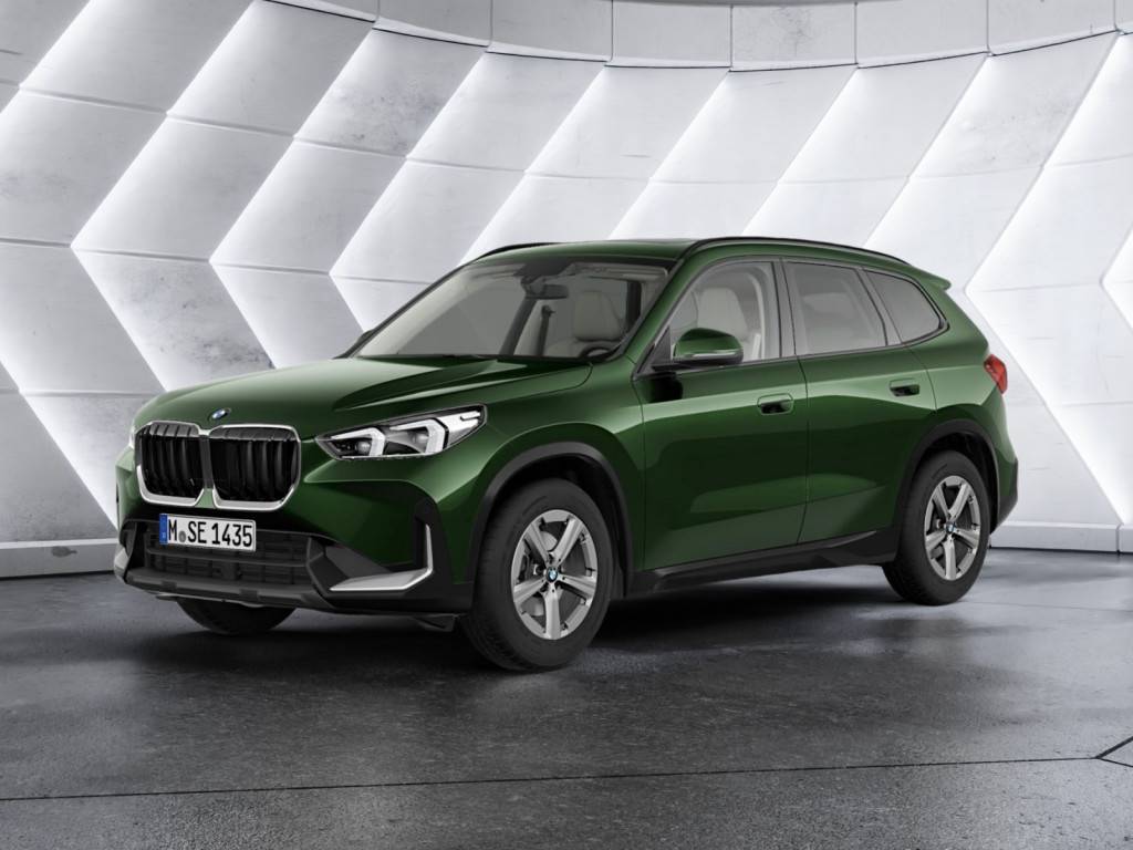 BMW X1 18i sDrive KAMERA NAVI AKTIVSITZE LED PANO