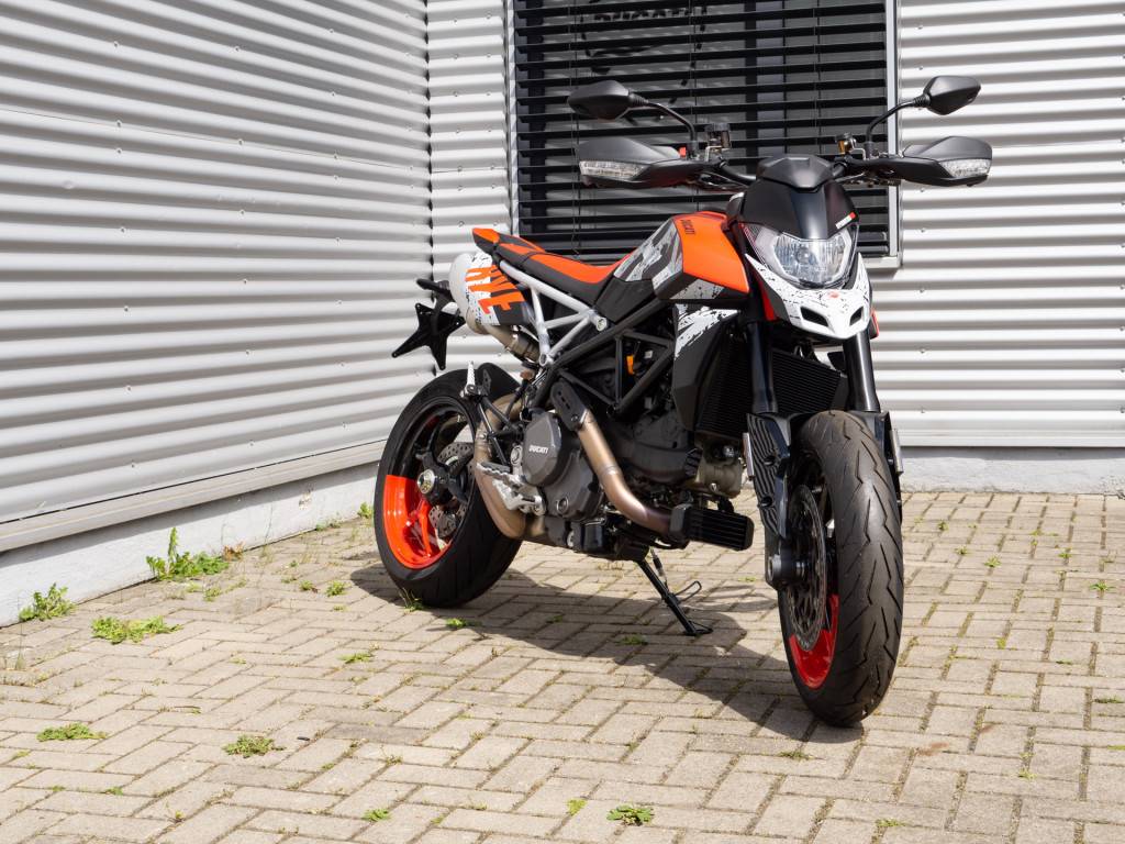 DUCATI Hypermotard 950 RVE 500 EUR Gutschein*