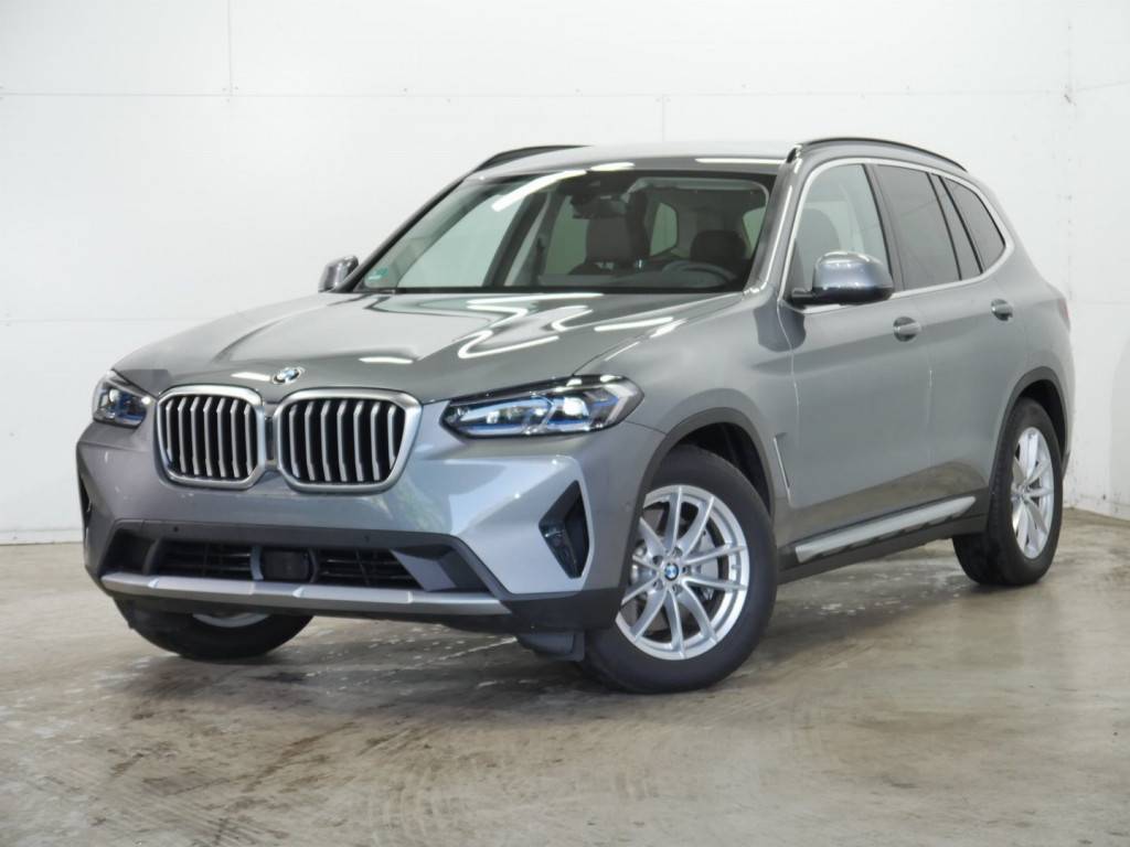 BMW X3 xDrive 30d LASER+AHK+HUD+ACC+KAM