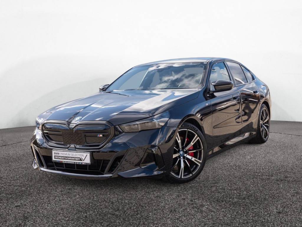 BMW i5 M60 xDrive PANO+AHK+HUD+ACC+B&amp;W+MEM