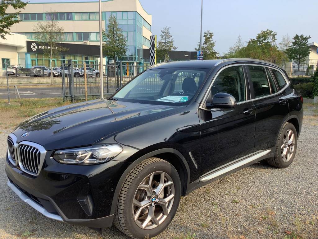 BMW X3 xDrive20d AHK+KAM+ACC+LED+NAVI