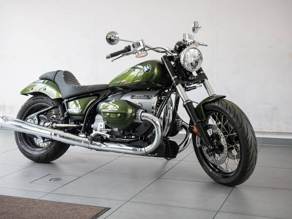 BMW R 18 Sonderlackierung Vance &amp; Hines