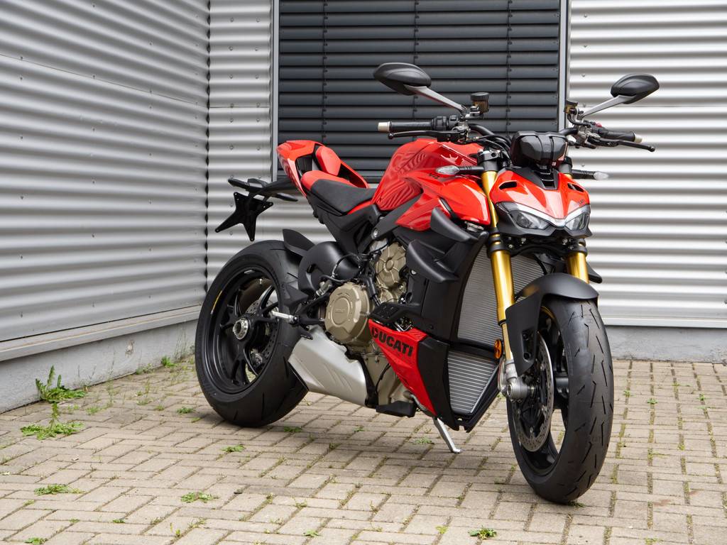 DUCATI Streetfighter V4 S 500 EUR Gutschein*