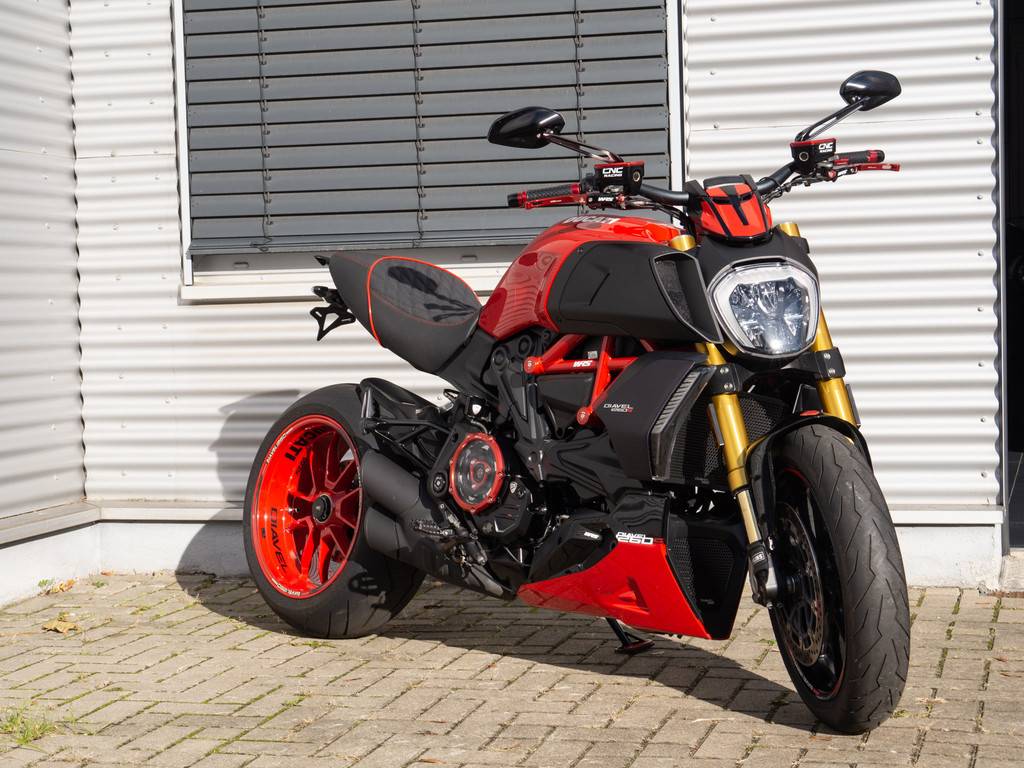 DUCATI Diavel 1260 S LED SCHEINWERFER