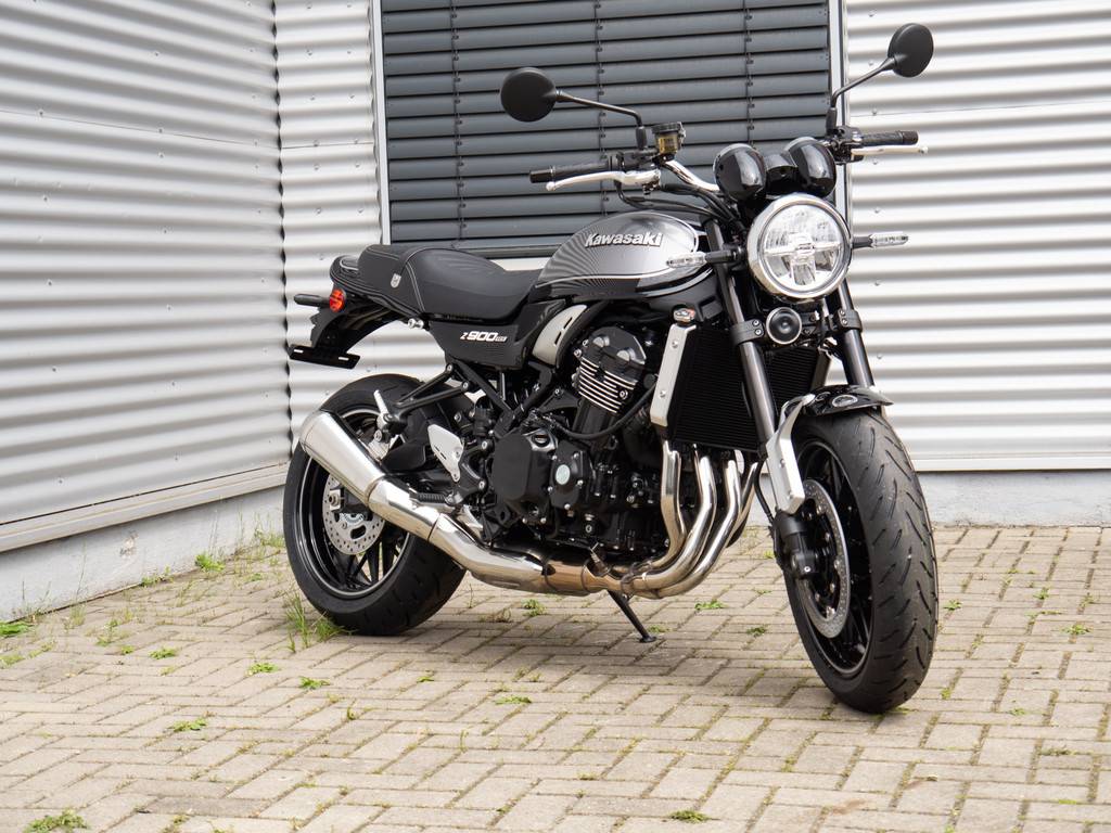 KAWASAKI Z 900 RS AKTIONSPREIS