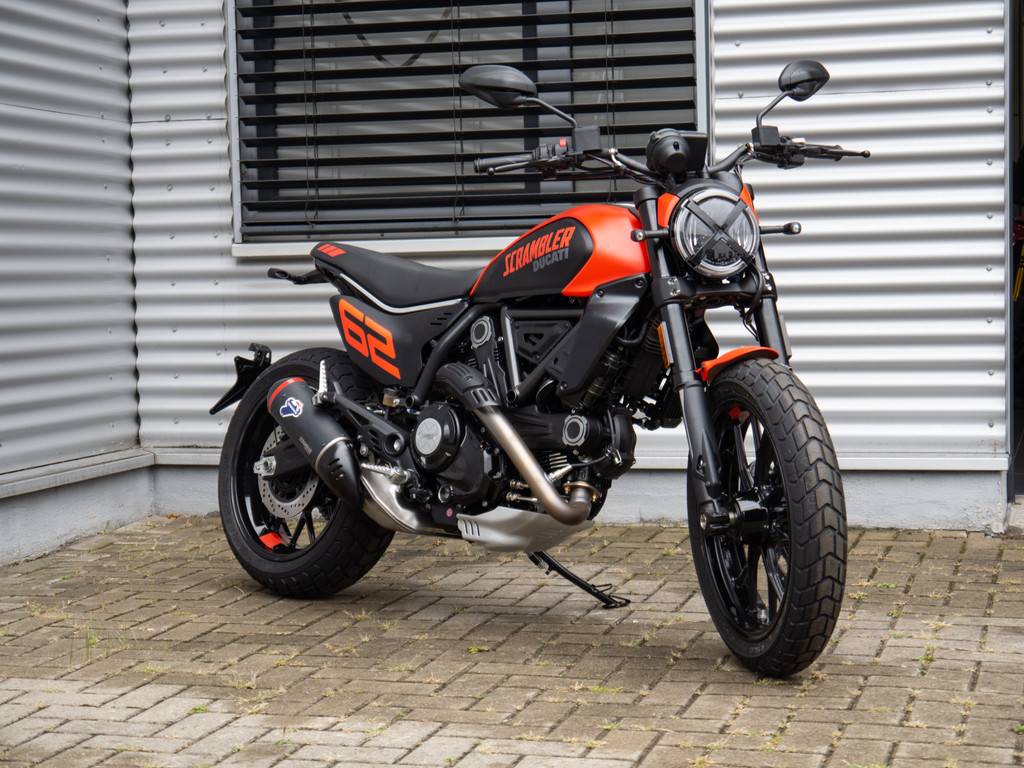 DUCATI Scrambler Full Throttle