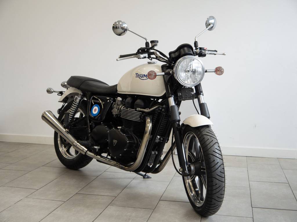 TRIUMPH Bonneville Spirit